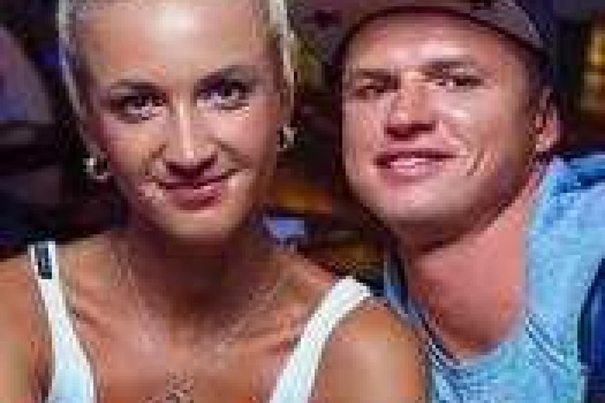 Ольга Бузова ушла в загул: муж требует извинений Ольга Бузова ушла в загул: муж требует извинений