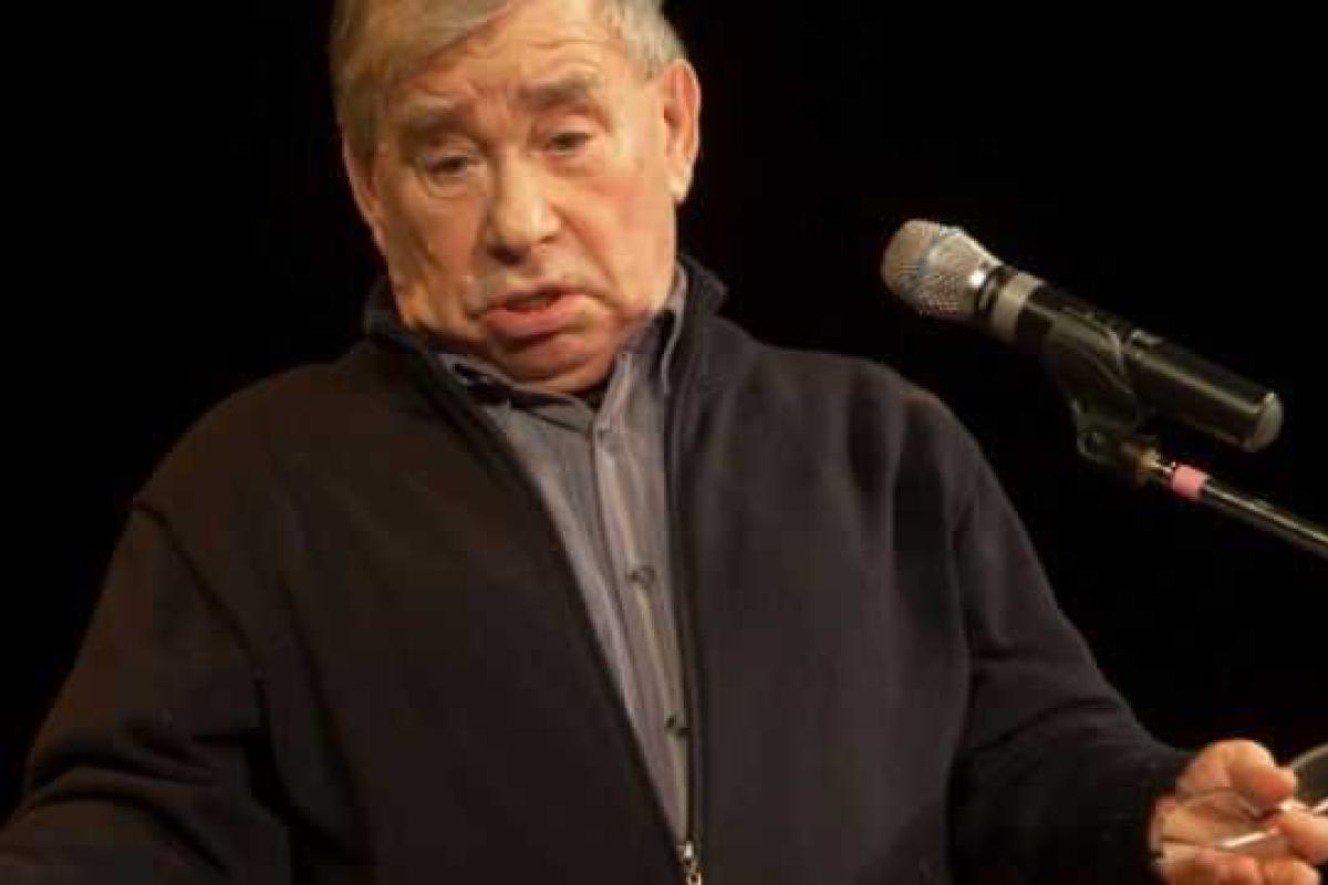 В Санкт-Петебурге прощаются с известным актером В Санкт-Петебурге прощаются с известным актером