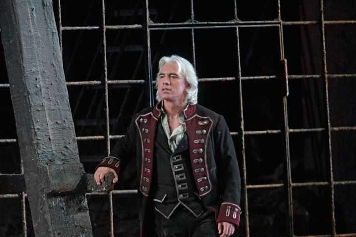 Больной раком Дмитрий Хворостовский возвращается на сцену