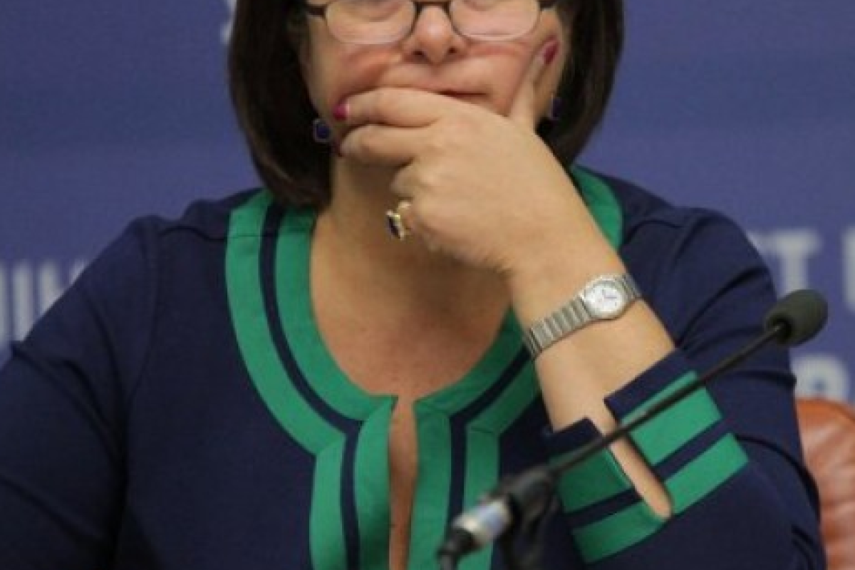 Журналисты посчитали бриллианты на часах Яресько Журналисты посчитали бриллианты на часах Яресько