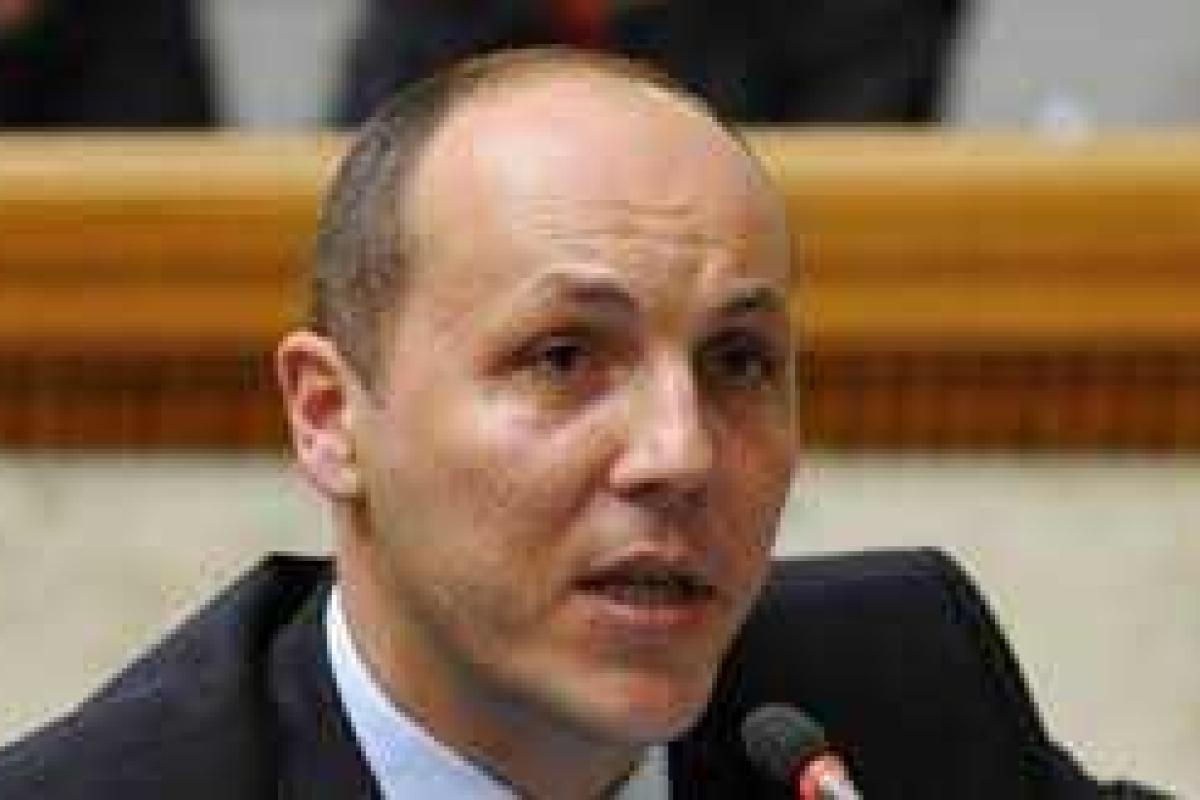 Путин строит две военные базы на границе с Украиной Путин строит две военные базы на границе с Украиной