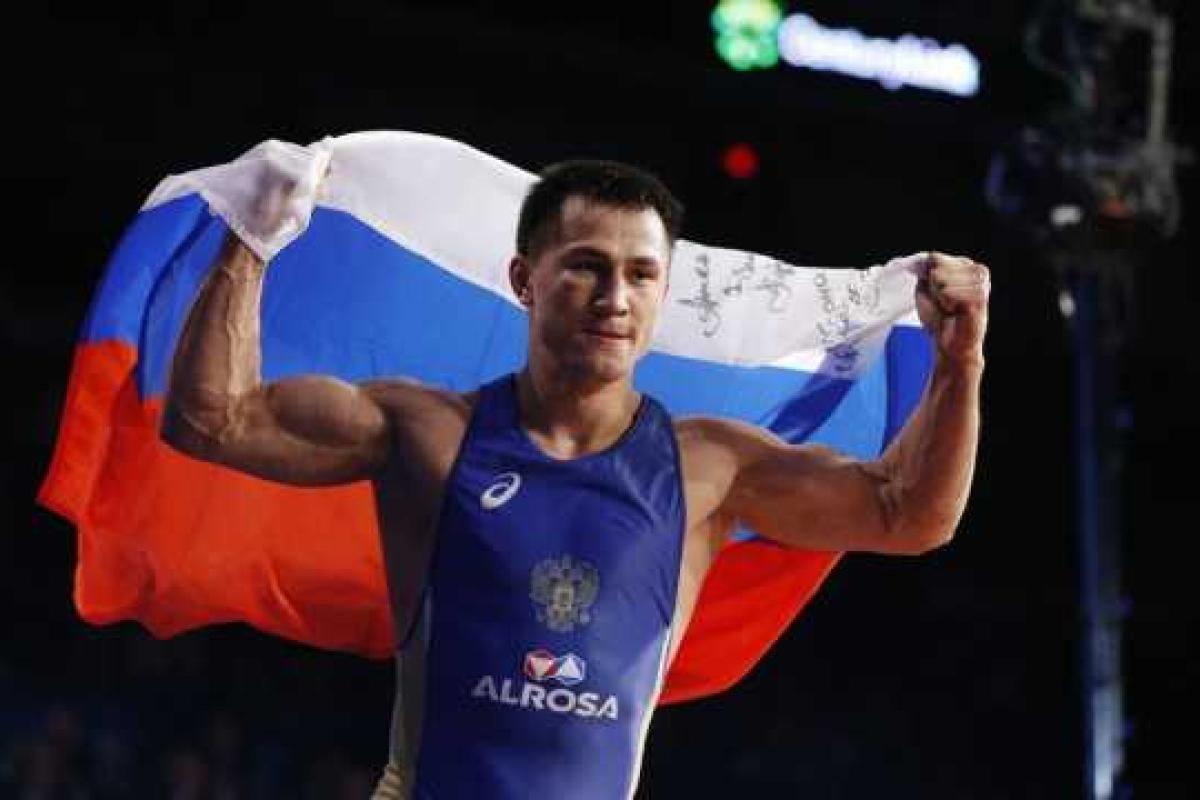 На чемпионата мира по борьбе в США при награждении россиянина перепутали гимны