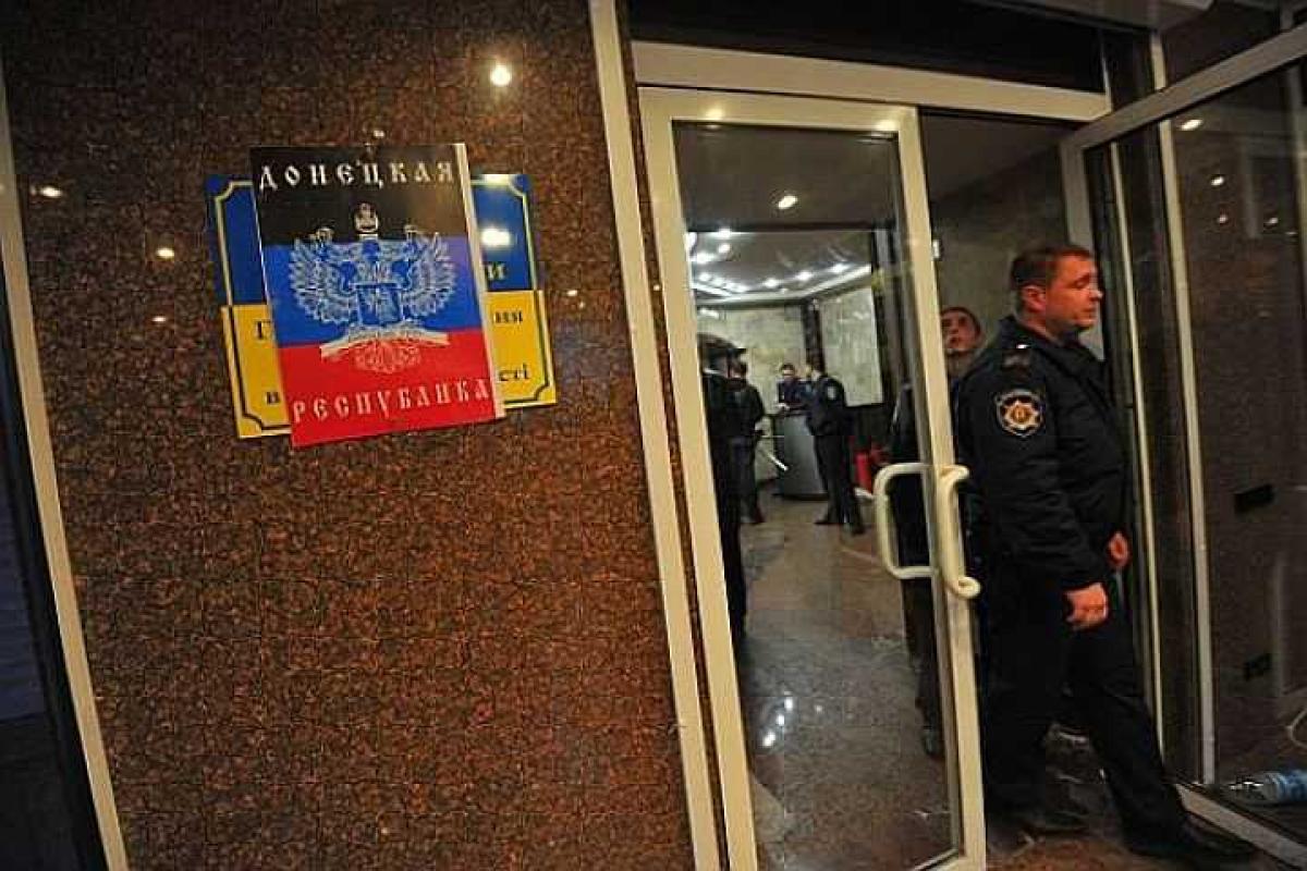 Оплачивать коммунальные услуги в "Банке ДНР" теперь можно только российскими рублями Оплачивать коммунальные услуги в "Банке ДНР" теперь можно только российскими рублями