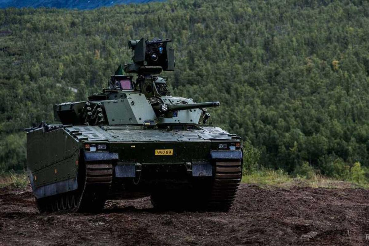 В США разработана суперсистема, позволяющая видеть сквозь бронемашины