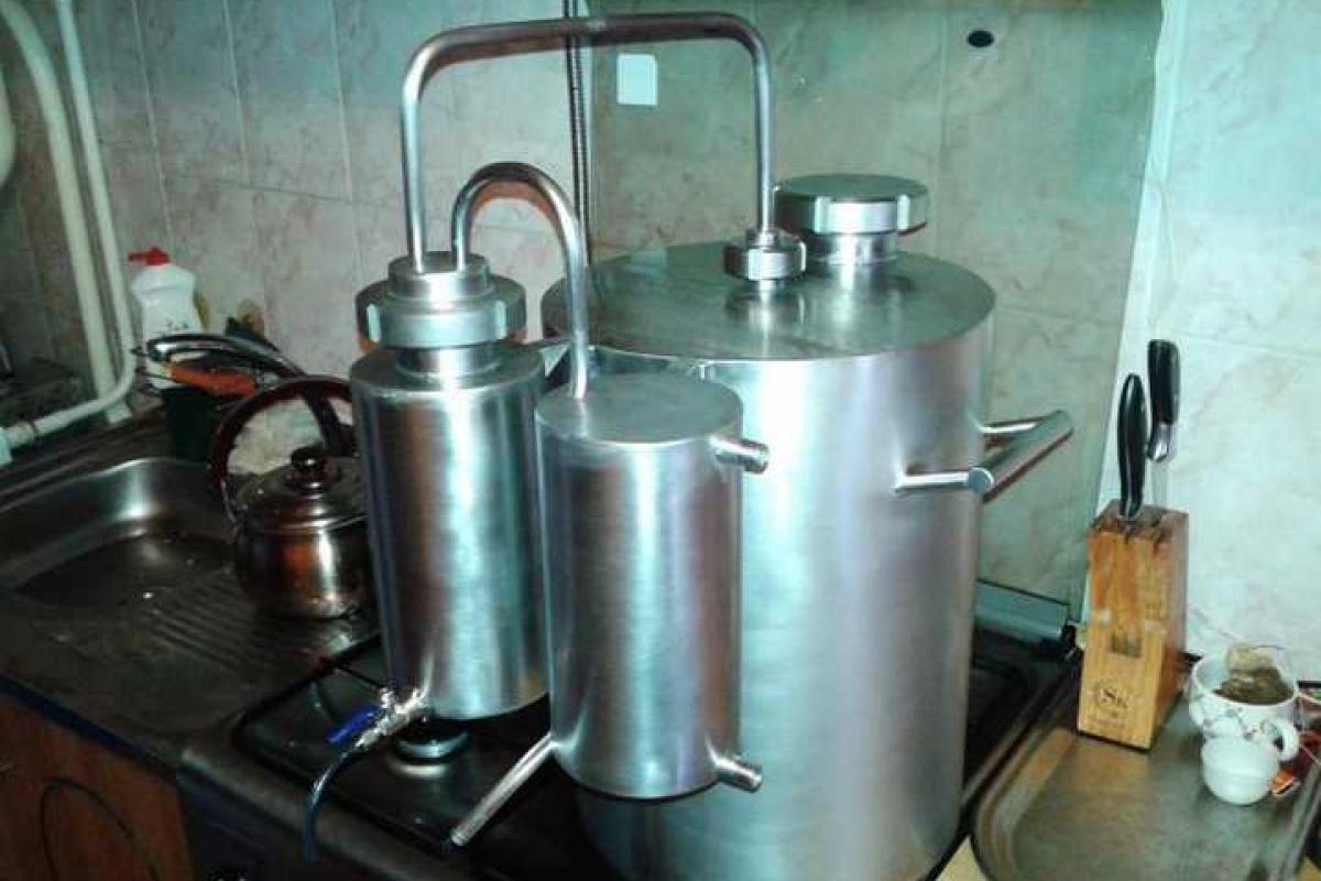 В Горловке "расцвело" самогоноварение