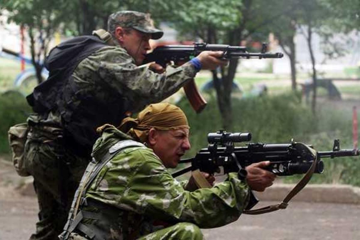 В "ДНР" назревает бунт: боевики требуют у Захарченко деньги В "ДНР" назревает бунт: боевики требуют у Захарченко деньги