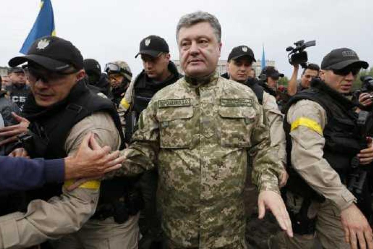 День защитника Украины должен стать всенародным праздником, - Порошенко  День защитника Украины должен стать всенародным праздником, - Порошенко