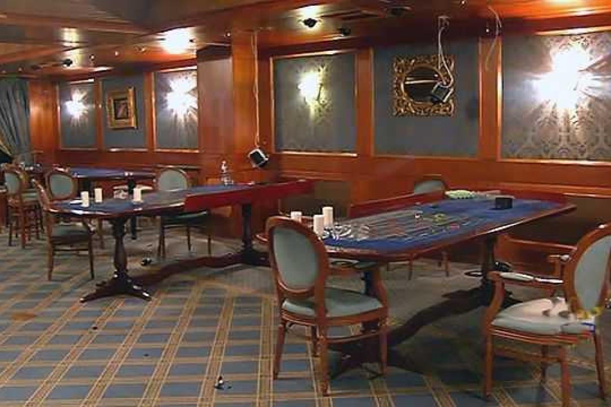 Чудеса конспирации: в казино в центре Москве можно было попасть через зеркало Чудеса конспирации: в казино в центре Москве можно было попасть через зеркало