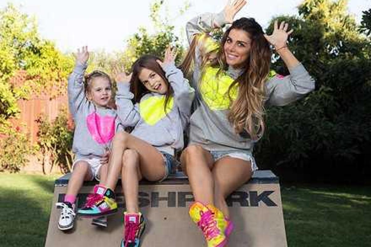 Анна Седокова скрывала от старшей дочери смерть ее отца