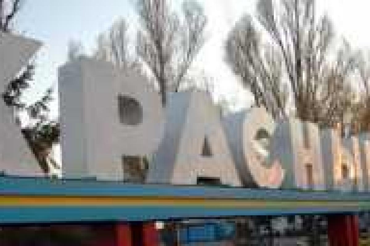 Бунт в "ЛНР": в Красном Луче разогнали проукраинский митинг Бунт в "ЛНР": в Красном Луче разогнали проукраинский митинг