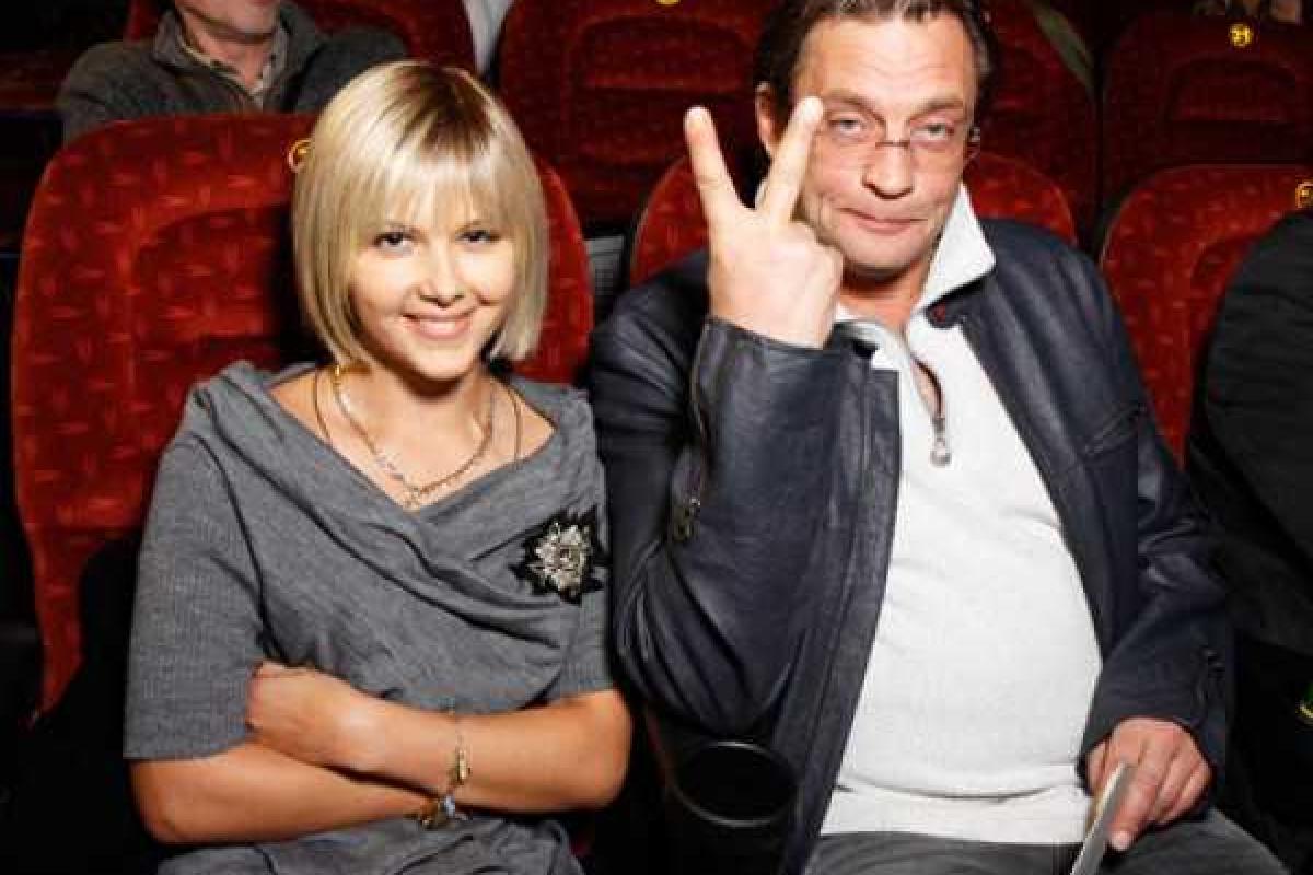 Актера Александра Домогарова не позвали на похороны любимой женщины