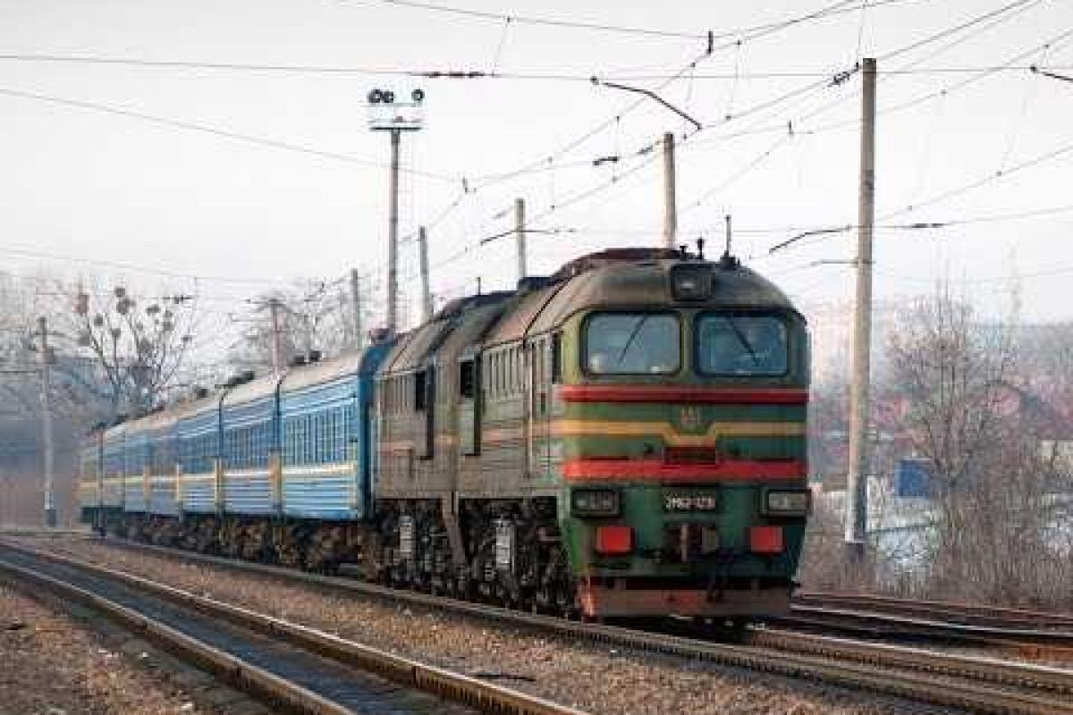 С понедельника будет курсировать новый поезд Львов – Черновцы