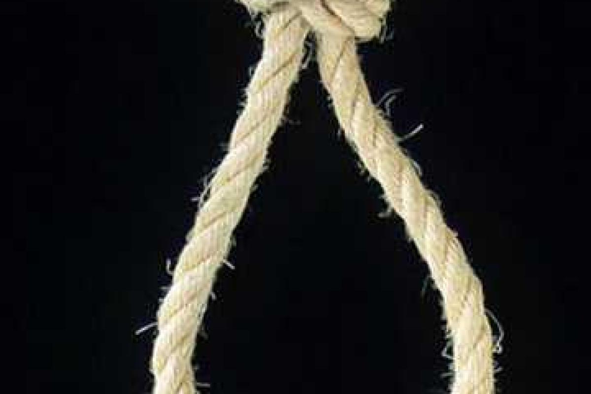 На Волыни повесился глава избирательной комиссии На Волыни повесился глава избирательной комиссии