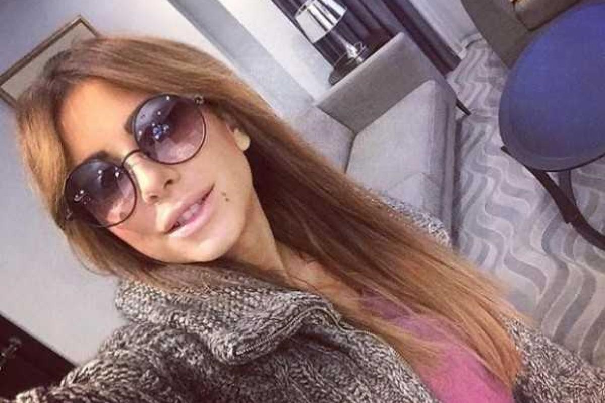 Ани Лорак показала домашнее селфи