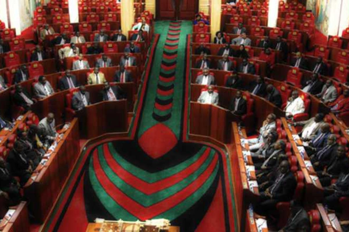 В парламенте Кении отключили свет за неуплату