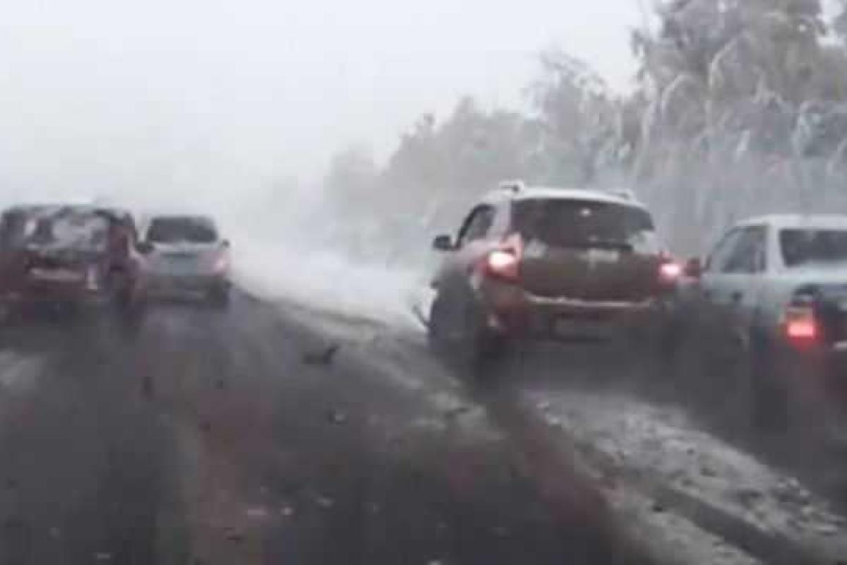 Российские дороги превратились в настоящие катки Российские дороги превратились в настоящие катки