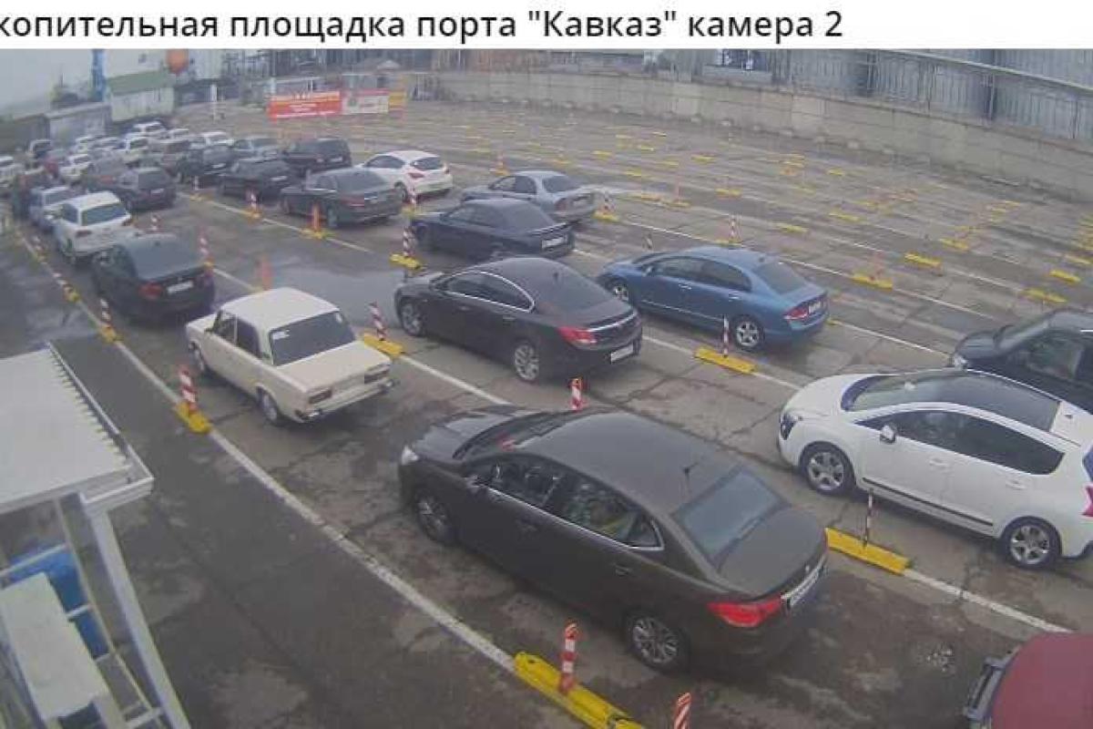 Керченская переправа остановила работу Керченская переправа остановила работу