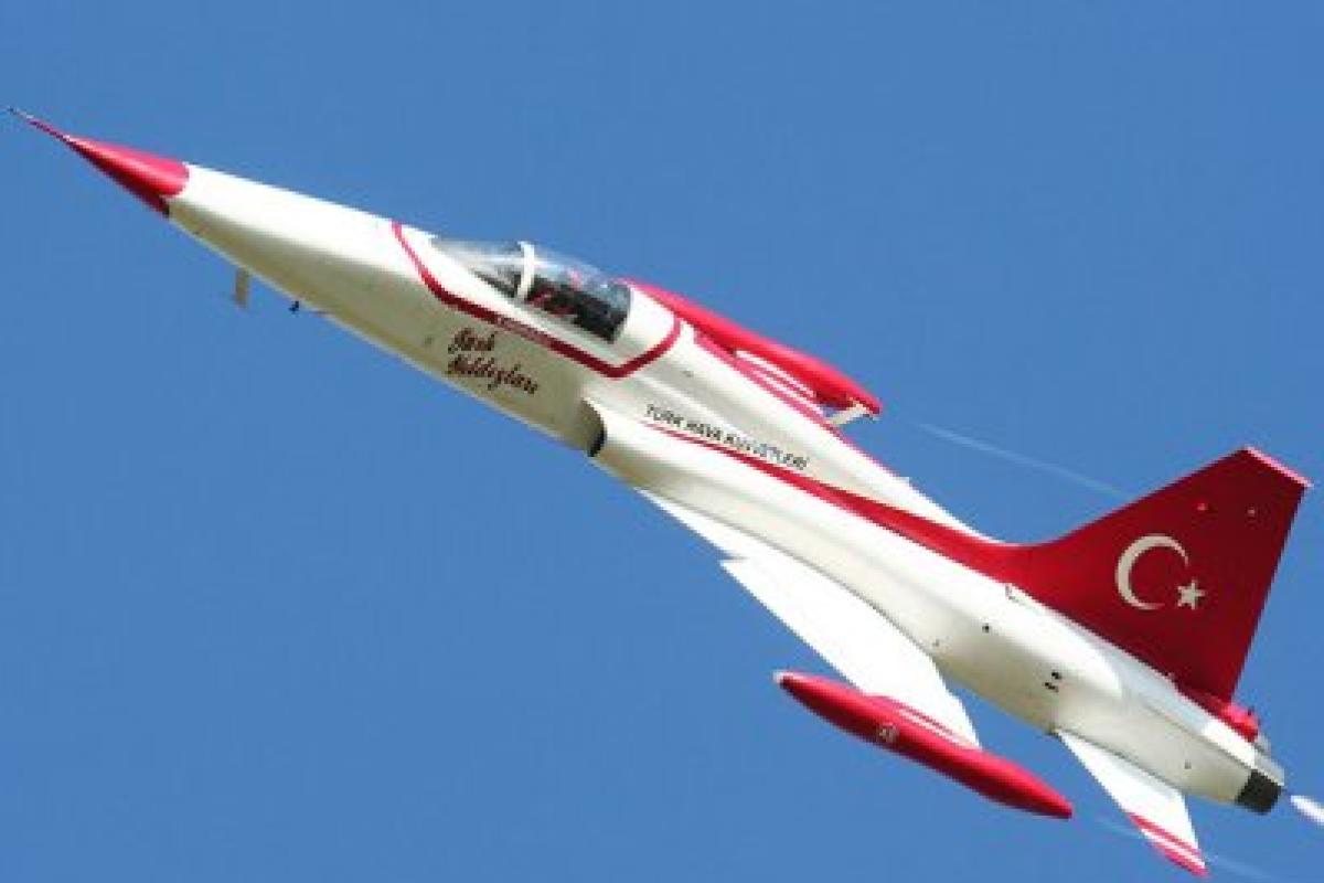 СМИ: 20 самолетов ВВС Турции вторглись в воздушное пространство Греции СМИ: 20 самолетов ВВС Турции вторглись в воздушное пространство Греции