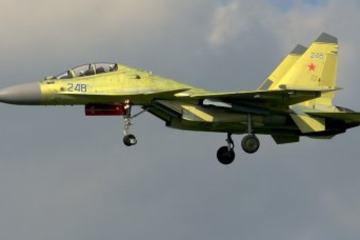 Минобороны РФ объяснило, зачем Су-30СМ подлетел к американскому самолету Минобороны РФ объяснило, зачем Су-30СМ подлетел к американскому самолету