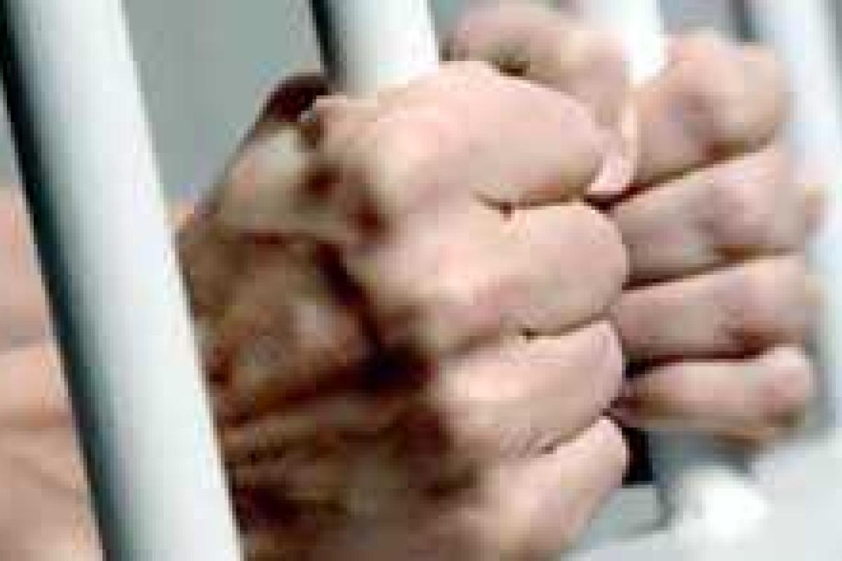 В Харькове задержали молодых парней, которые нападали на прохожих