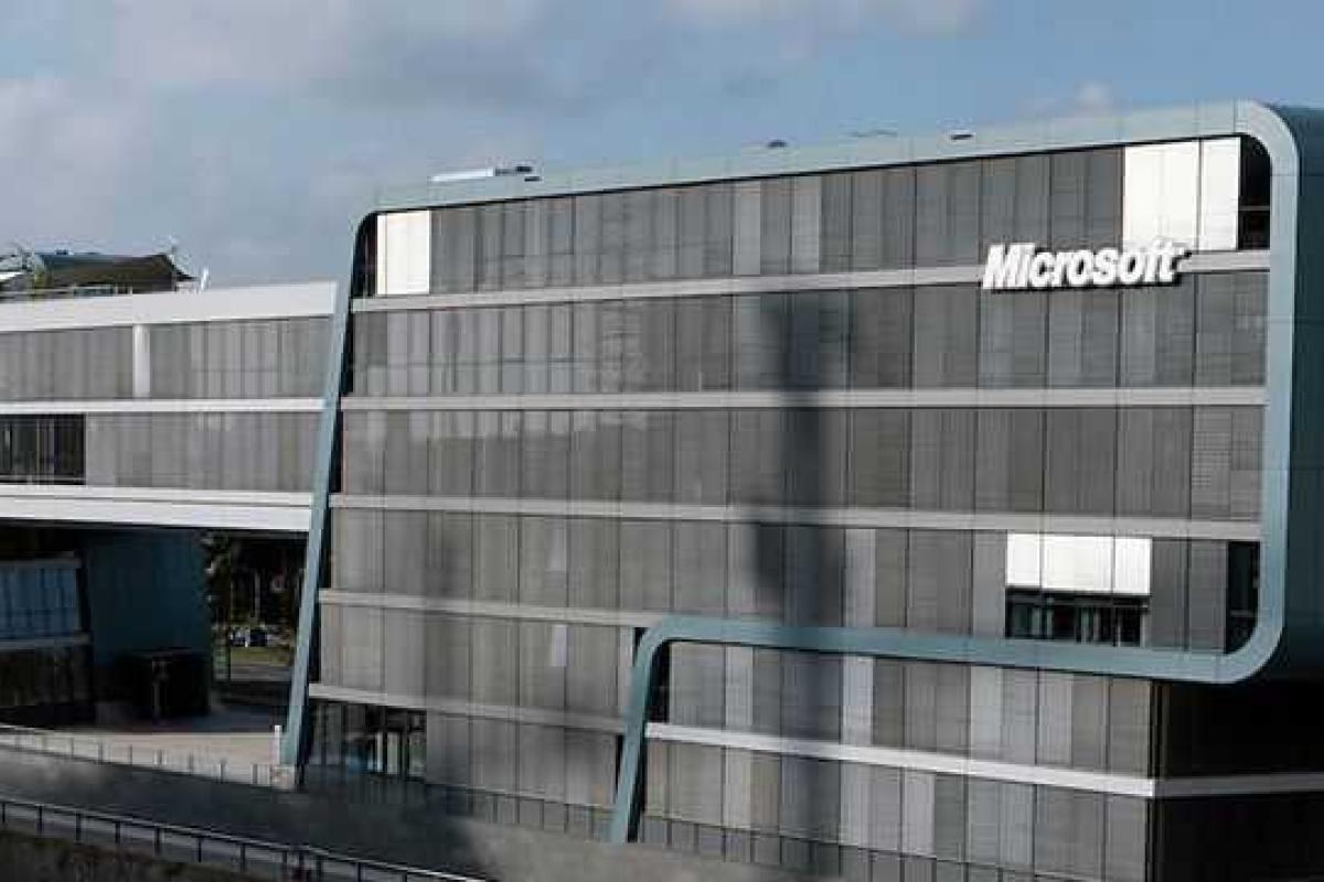 Штаб-квартиру Microsoft в Мюнхене эвакуируют из-за угрозы взрыва Штаб-квартиру Microsoft в Мюнхене эвакуируют из-за угрозы взрыва