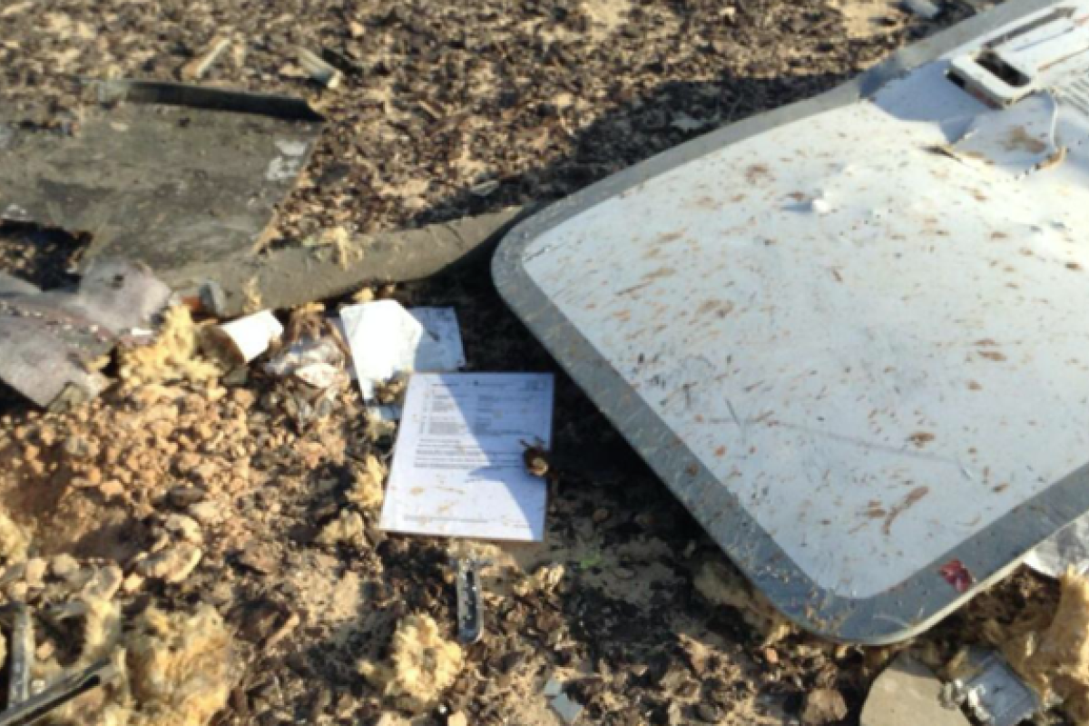 В России начинают работу с останками погибших в авиакатастрофе, родственникам предстоит тяжелое испытание В России начинают работу с останками погибших в авиакатастрофе, родственникам предстоит тяжелое испытание