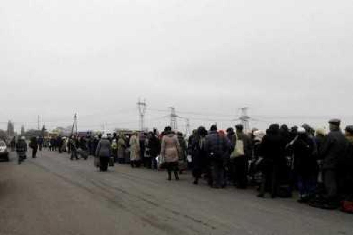 На контрольно-пропускных пунктах в Донбассе снова изменился график работы На контрольно-пропускных пунктах в Донбассе снова изменился график работы