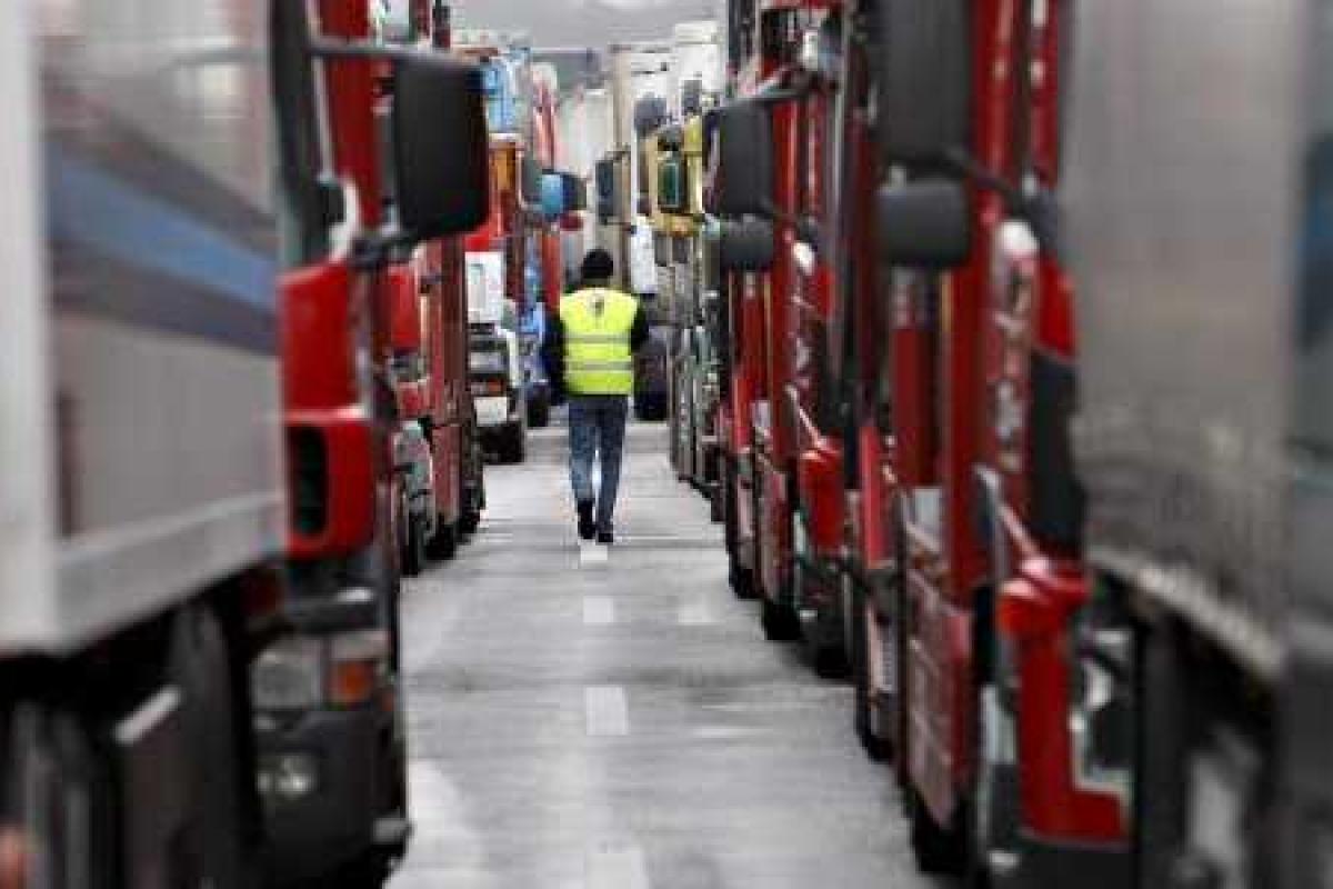 В Дагестане бастующие дальнобойщики готовят марш на Москву В Дагестане бастующие дальнобойщики готовят марш на Москву