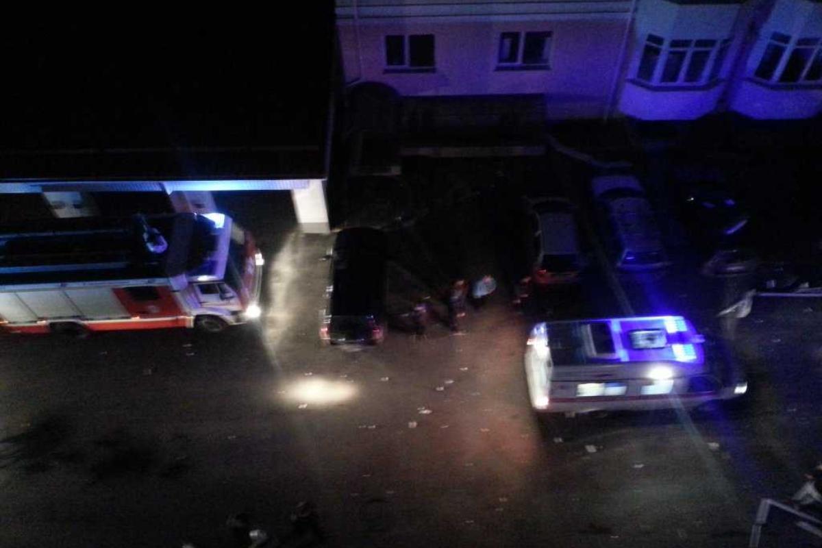 В симферопольской многоэтажке прогремел взрыв В симферопольской многоэтажке прогремел взрыв