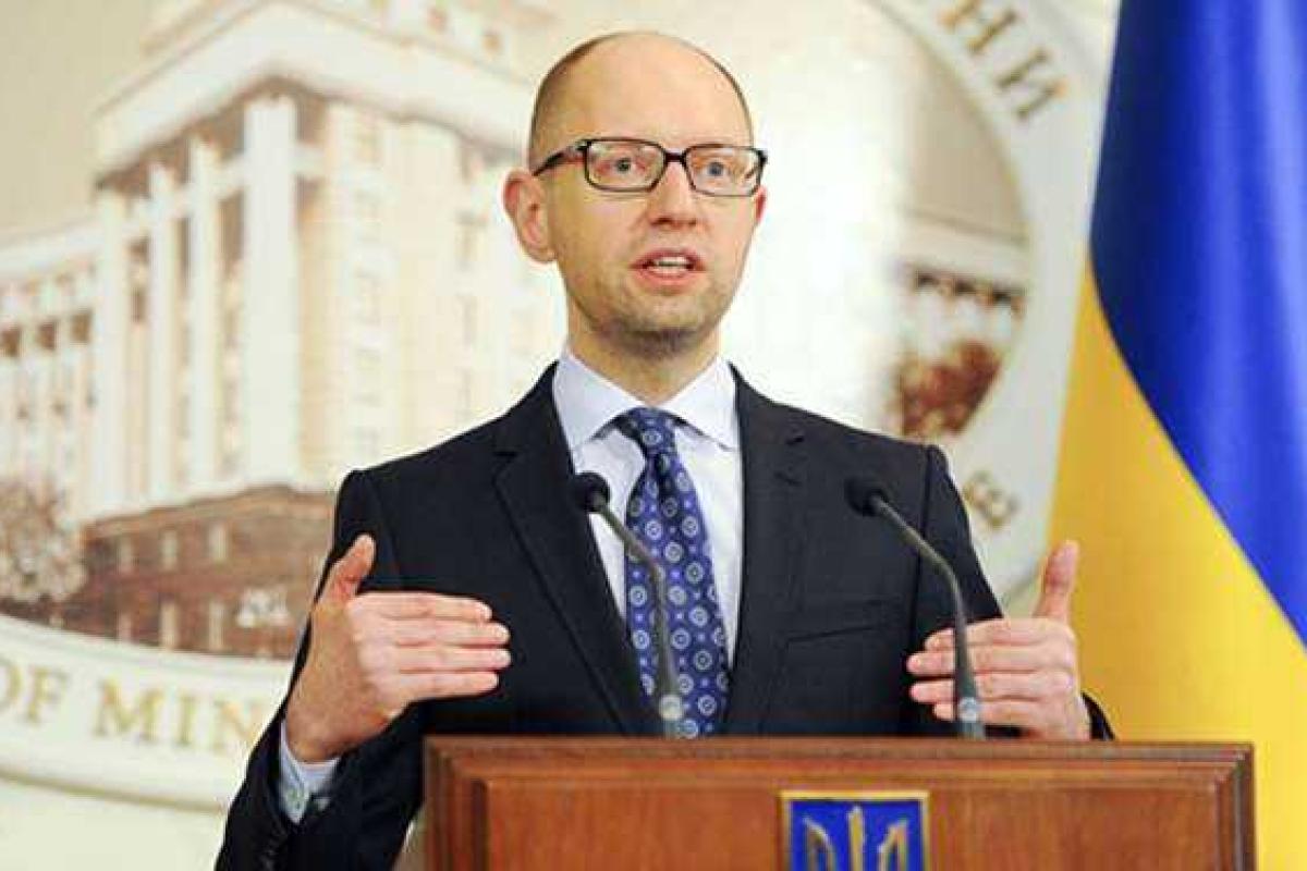 Правительство Яценюка могут поменять, - Луценко
