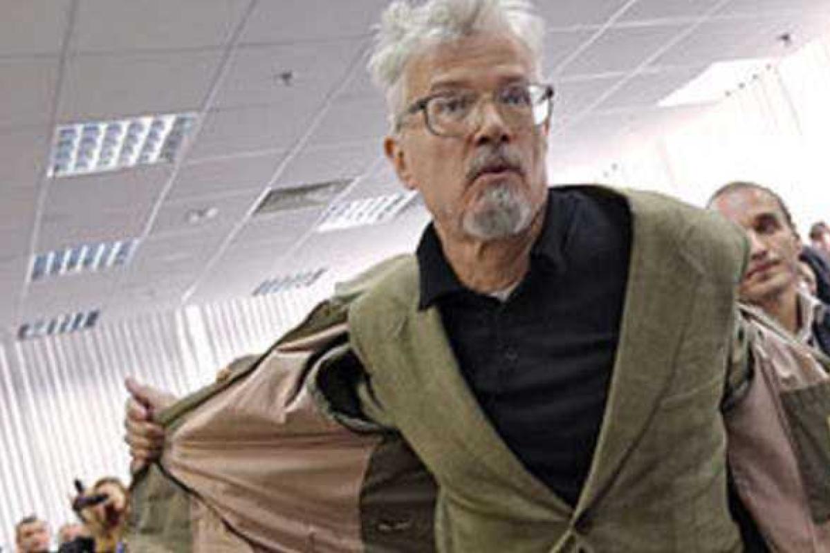 Лимонов: Россия требует участия в управлении миром