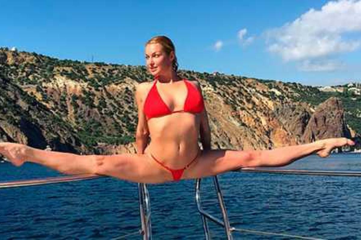 Волочкова собирается выступать перед боевиками "ДНР"