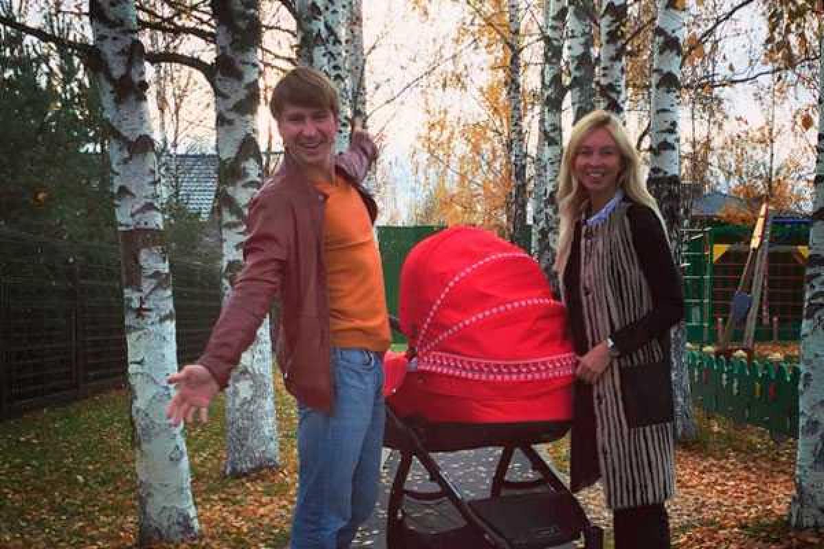 Ягудин и Тотьмянина показали младшую дочь