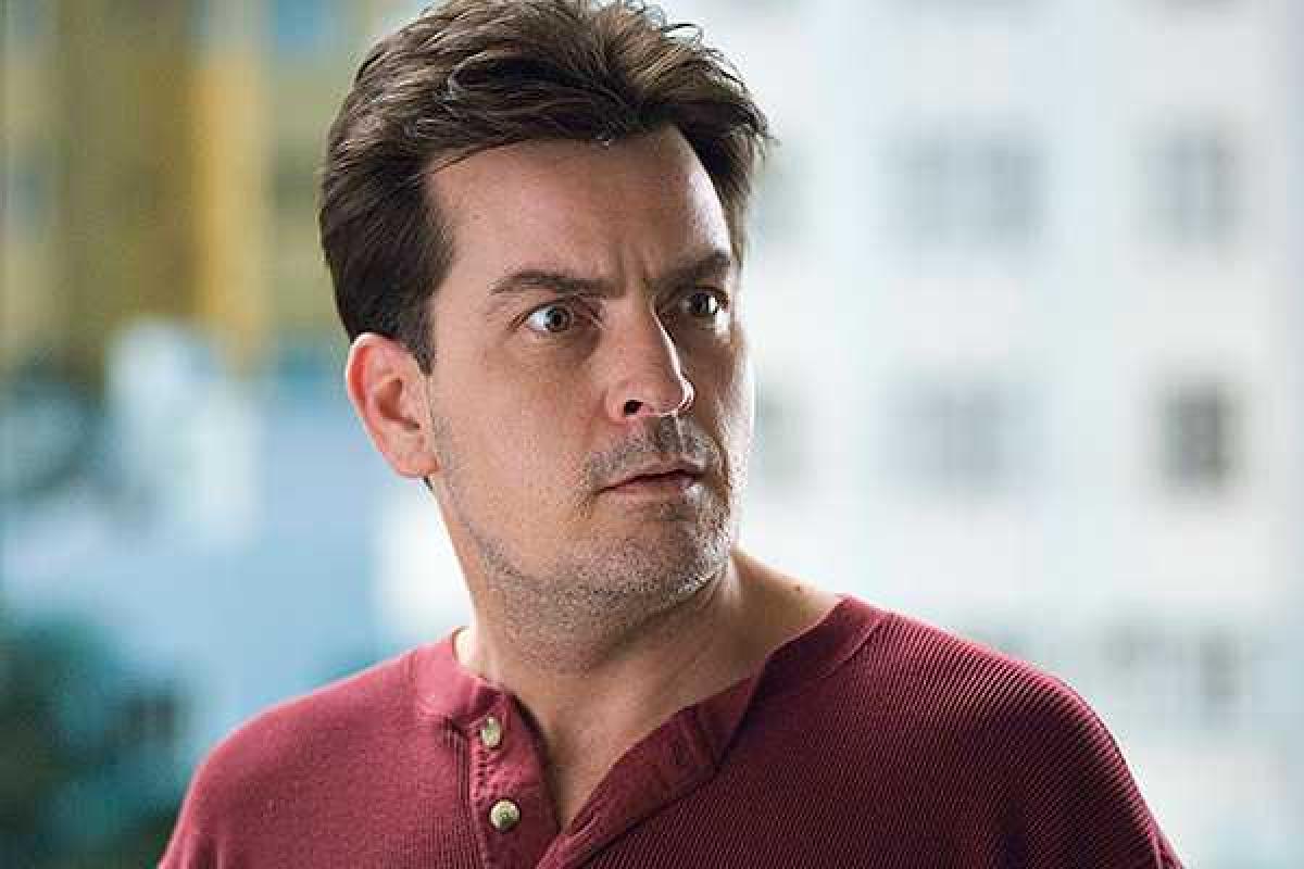 Женщины Чарли Шина: кого актер мог заразить ВИЧ