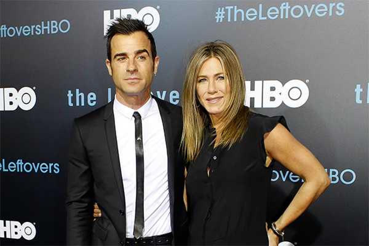 46-летняя Дженнифер Энистон прячет беременность