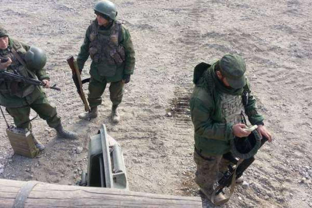 Стала известна причина вооруженных столкновений между боевиками в Донецке Стала известна причина вооруженных столкновений между боевиками в Донецке