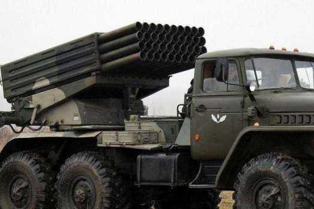 Боевики на Донбассе угрожают новой войной, если Украина не возобновит подачу электроэнергии в Крым Боевики на Донбассе угрожают новой войной, если Украина не возобновит подачу электроэнергии в Крым