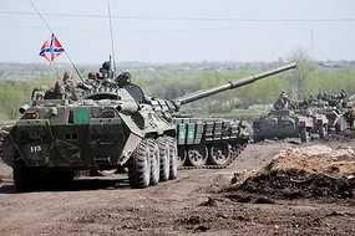 Боевики "ДНР" "замыливают" глаза ОБСЕ, устраивая "показуху" с отведением оружия и техники