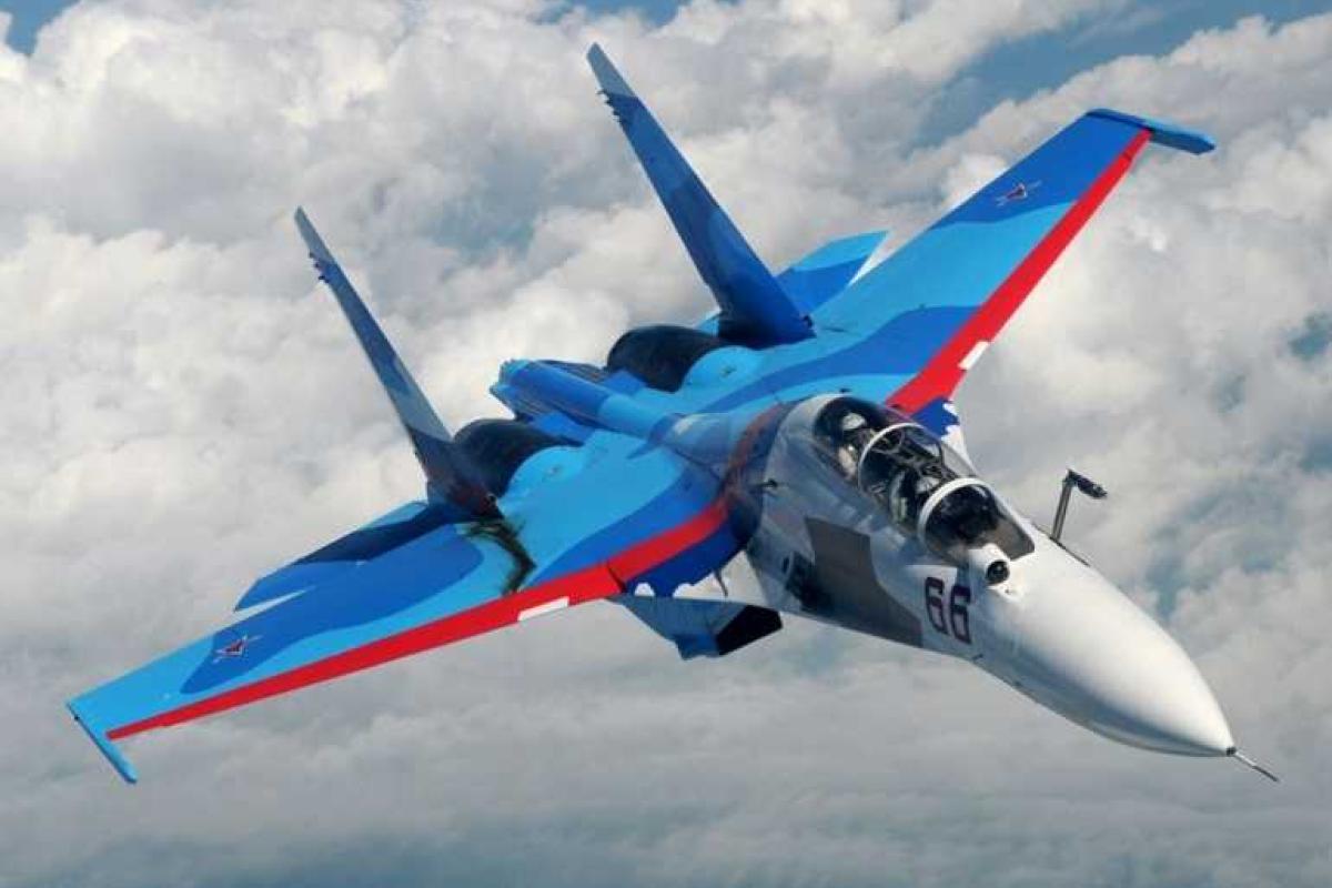 В сети опубликовано видео, как российская авиация взрывает жилой дом в Сирии