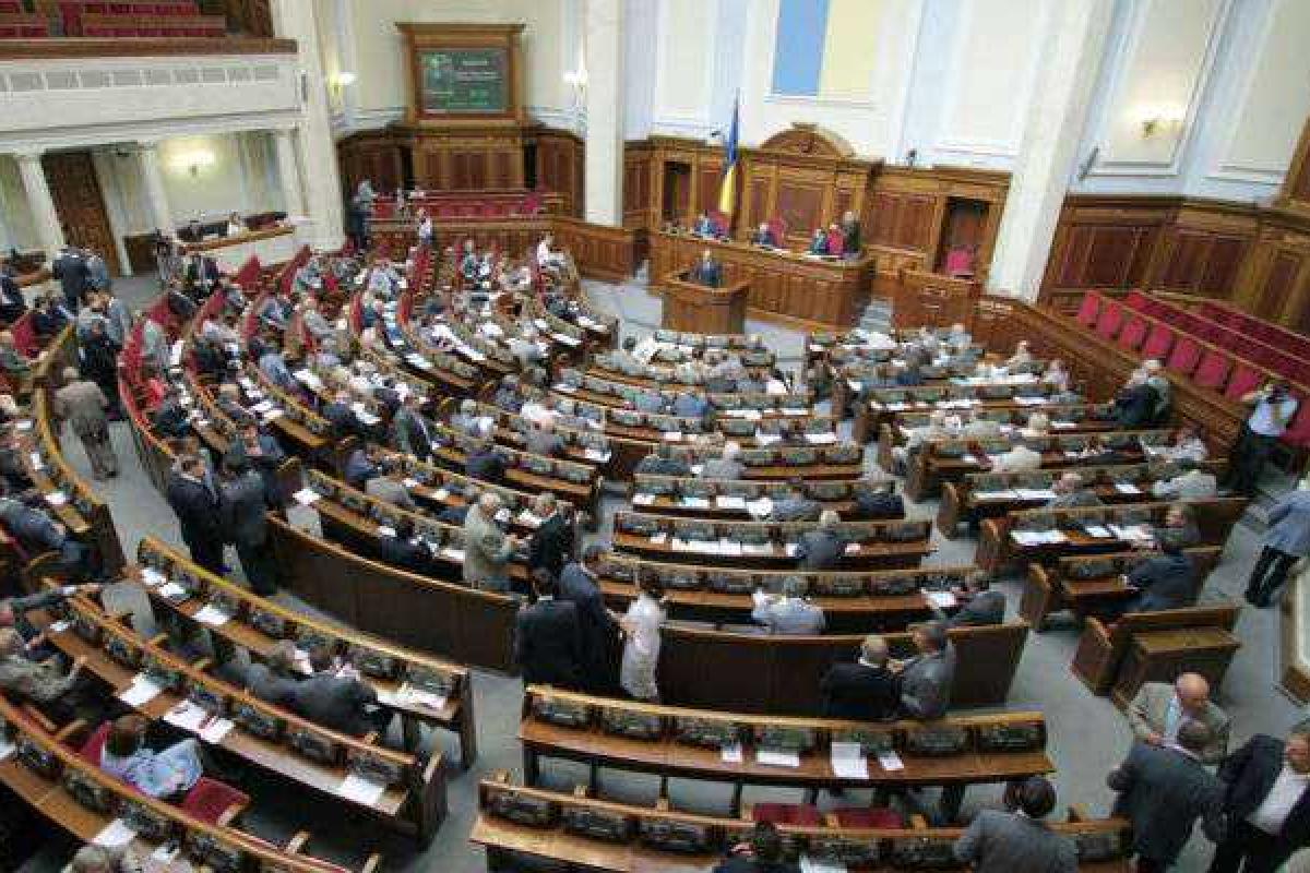 Закон о жилищно-коммунальных услугах депутаты направили на доработку