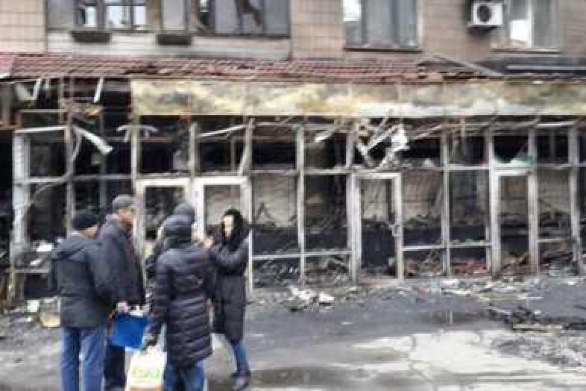 В центре Донецка сгорел магазин