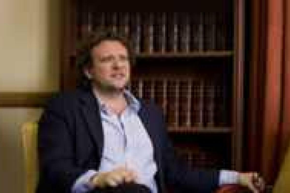 Эксперт: Любая война начинается с гнусной лжи, и Донбасс не исключение 