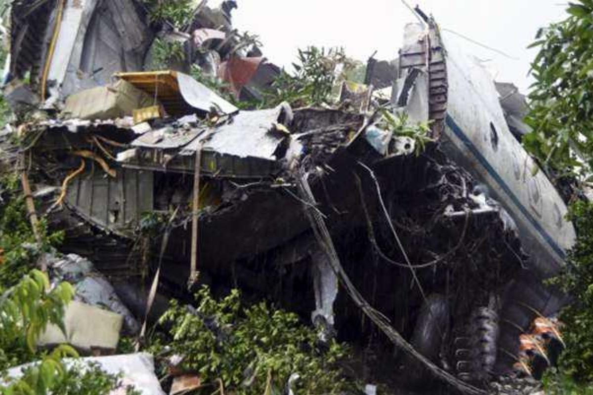 В сети появились страшные кадры с места катастрофы российского самолета в Южном Судане