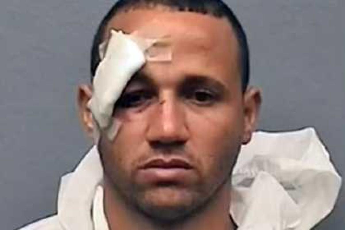 В Техасе мужчину убили из-за куска жареной курицы В Техасе мужчину убили из-за куска жареной курицы