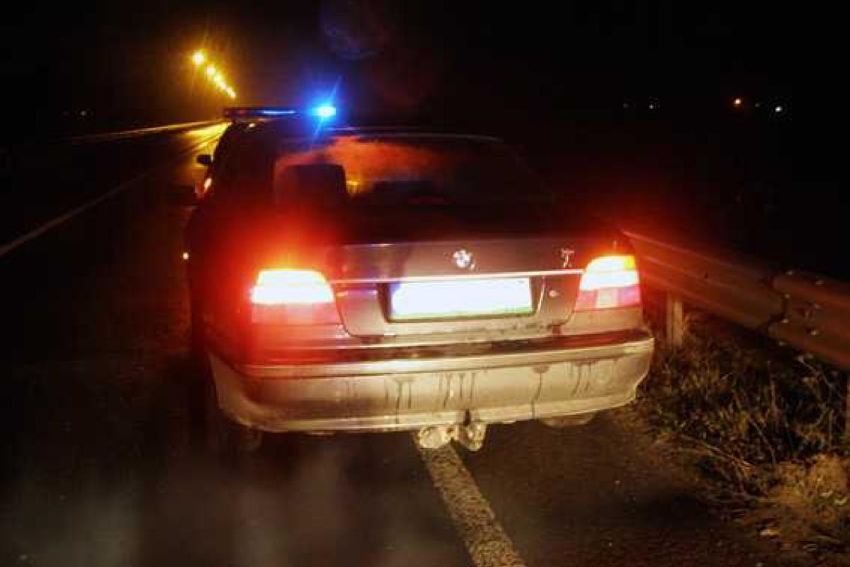 На Волыни по горячим следам задержали троих горе-угонщиков. Видео На Волыни по горячим следам задержали троих горе-угонщиков. Видео