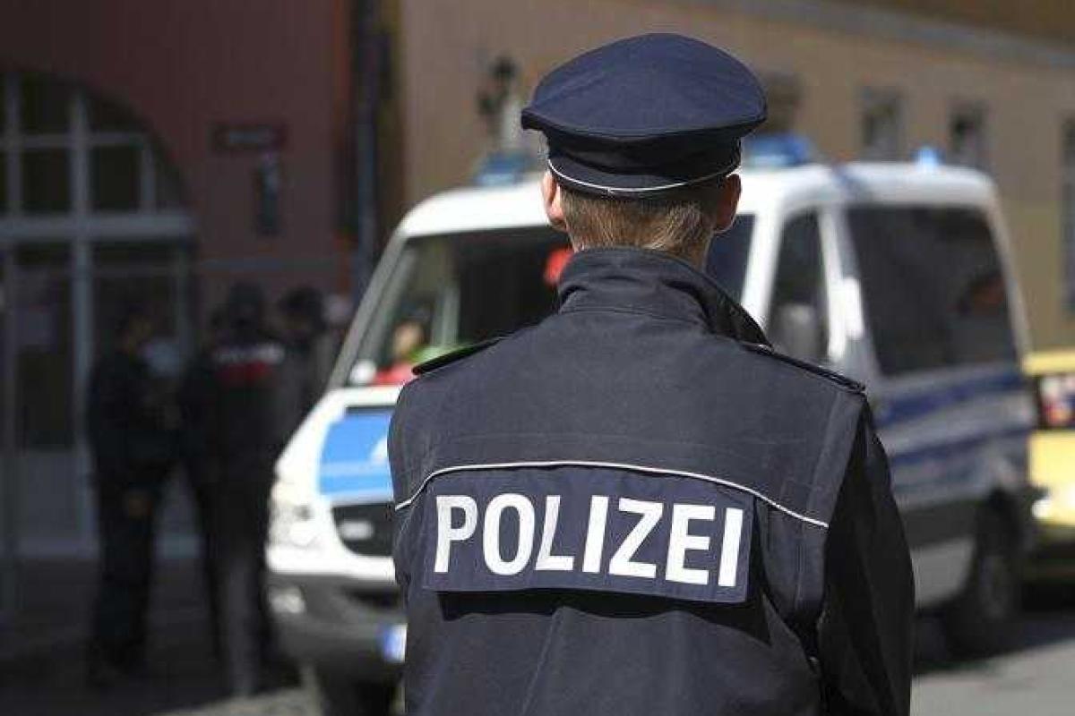 В Германии полиция обнаружила тело восьмого ребенка в квартире, где ранее нашли тела еще семи младенцев
