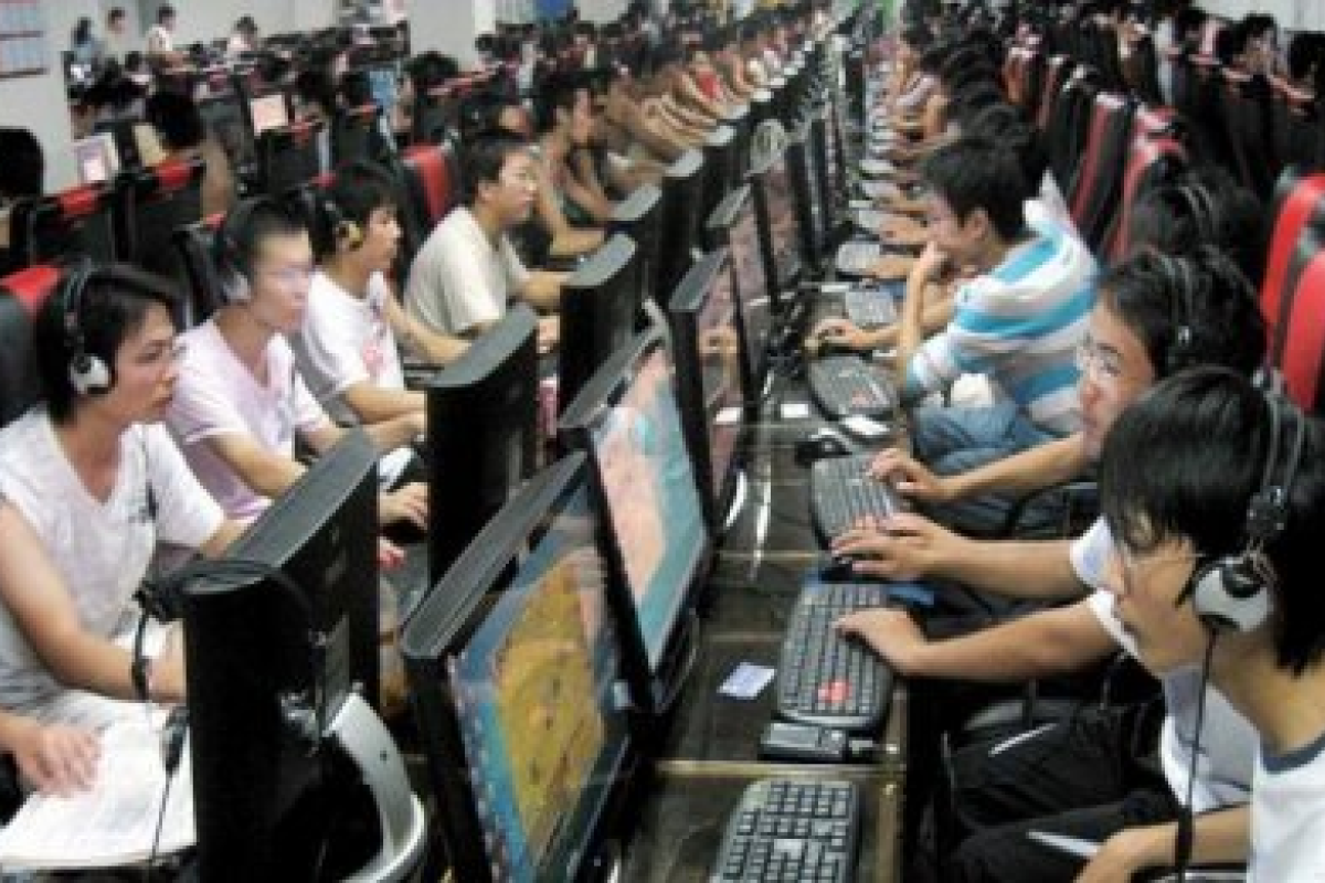 Считавшаяся умершей китаянка провела 10 лет за компьютерной игрой в интернет-кафе