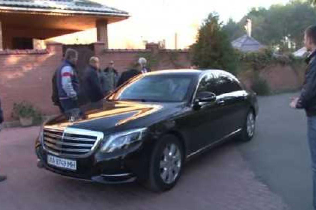 Кто дал генпрокурору Шокину покататься на "Мерседесе" стоимостью 570 тыс евро? Расследование