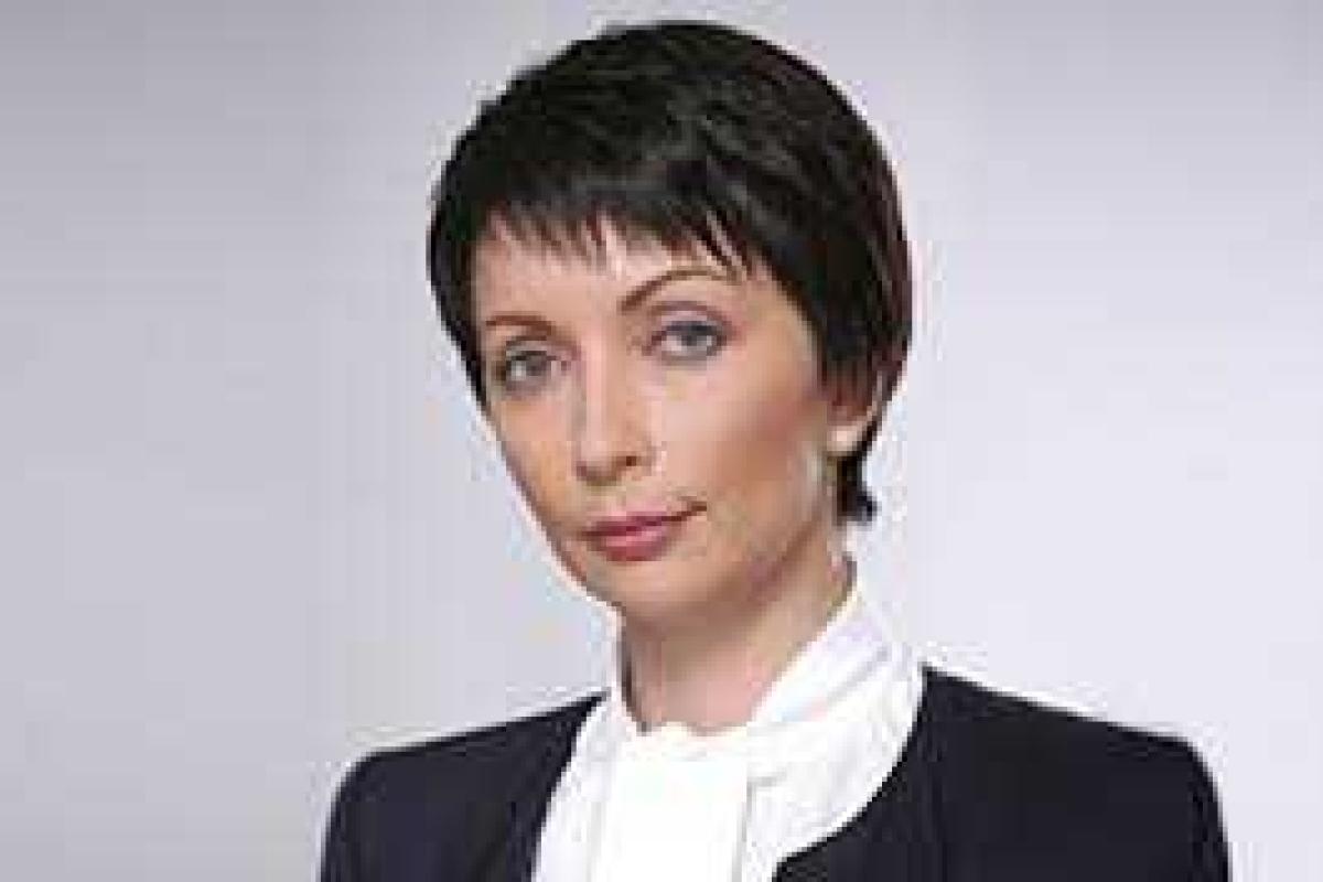 С Елены Лукаш сняли электронный браслет