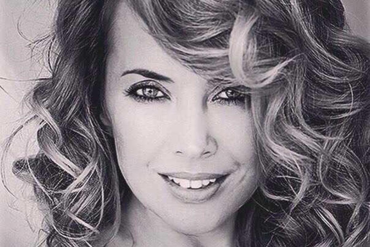 На могиле Жанны Фриске установят ее скульптуру в полный рост